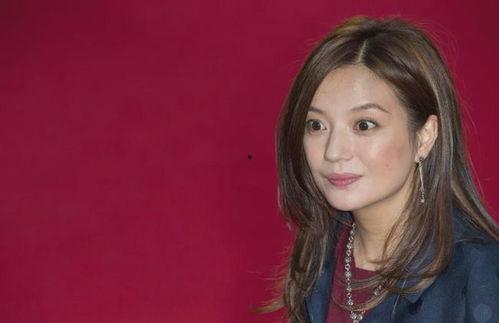 娱乐圈塌房吃瓜是谁啊,吃瓜群众热议的真相揭晓